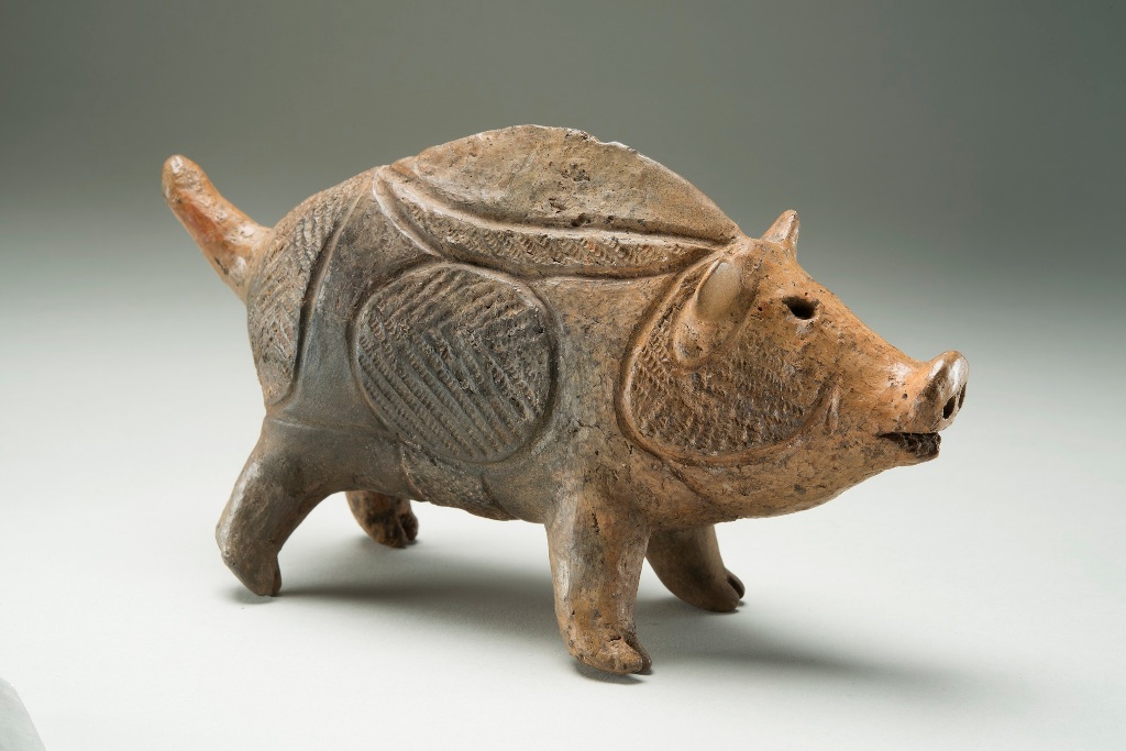 縄文期　土偶　猪像