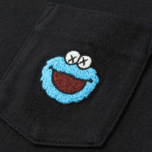 胸元
