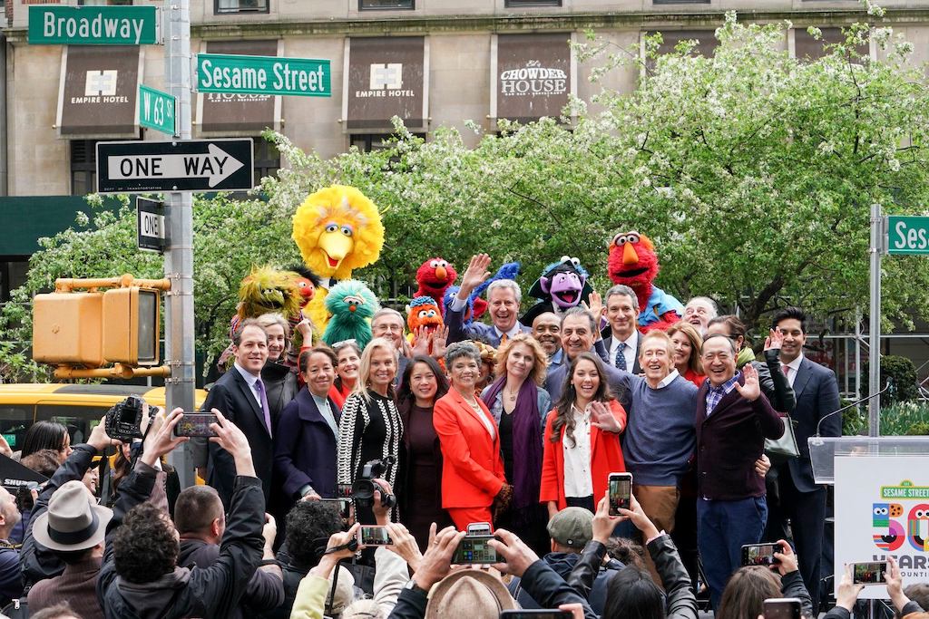 ©︎ 2019 Sesame Workshop. All rights reserved.