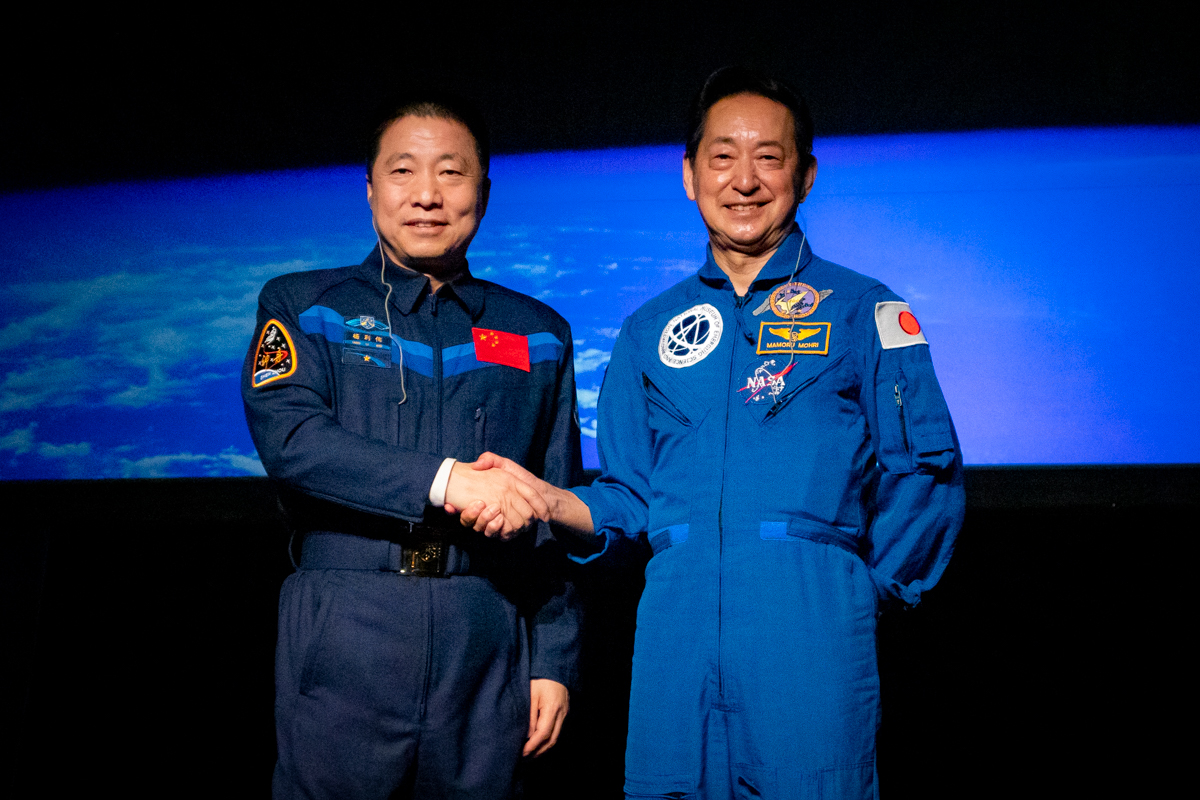 宇宙飛行士 毛利衛、宇宙飛行士 楊利偉