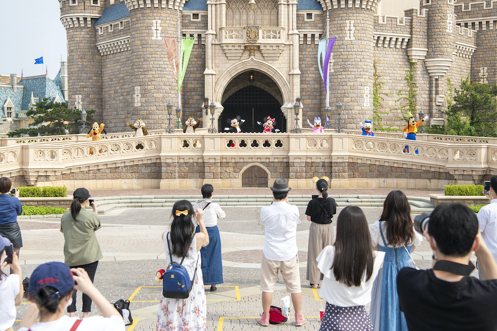 東京ディズニーランドと東京ディズニーシーが新しい運営方法を公開 ゲストとキャストの健康と安全を守るための対策を徹底 サピエンストゥデイ