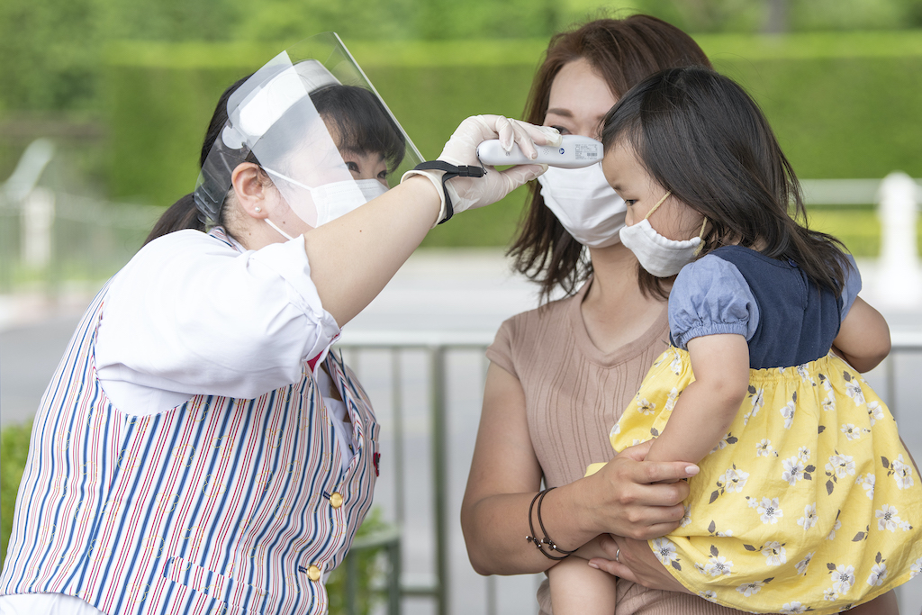 東京ディズニーランドと東京ディズニーシーが新しい運営方法を公開 ゲストとキャストの健康と安全を守るための対策を徹底 サピエンストゥデイ