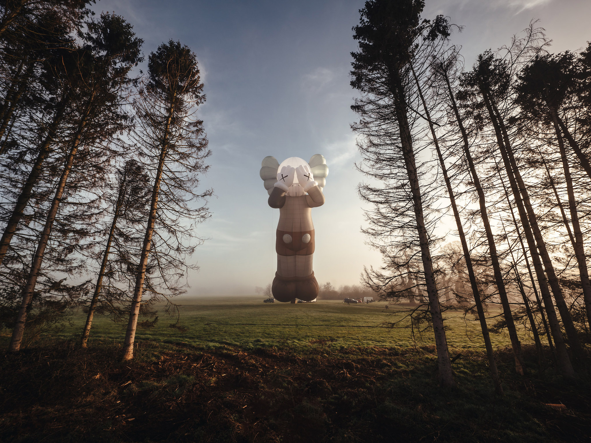 KAWS:HOLIDAY Hot-air Balloon World Tour